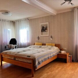 OG Schlafzimmer Parkettboden