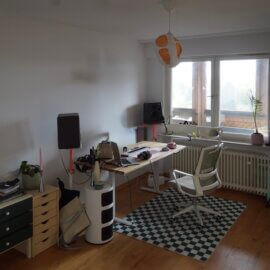 Arbeits- oder Kinderzimmer