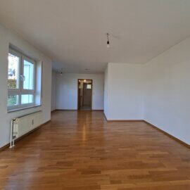 Blick vom Wohnzimmer Richtung Esszimmer