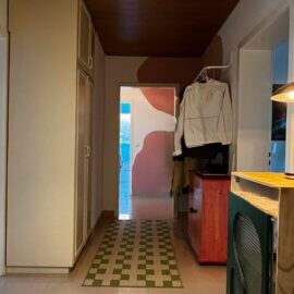 Flur mit Einbauschrank