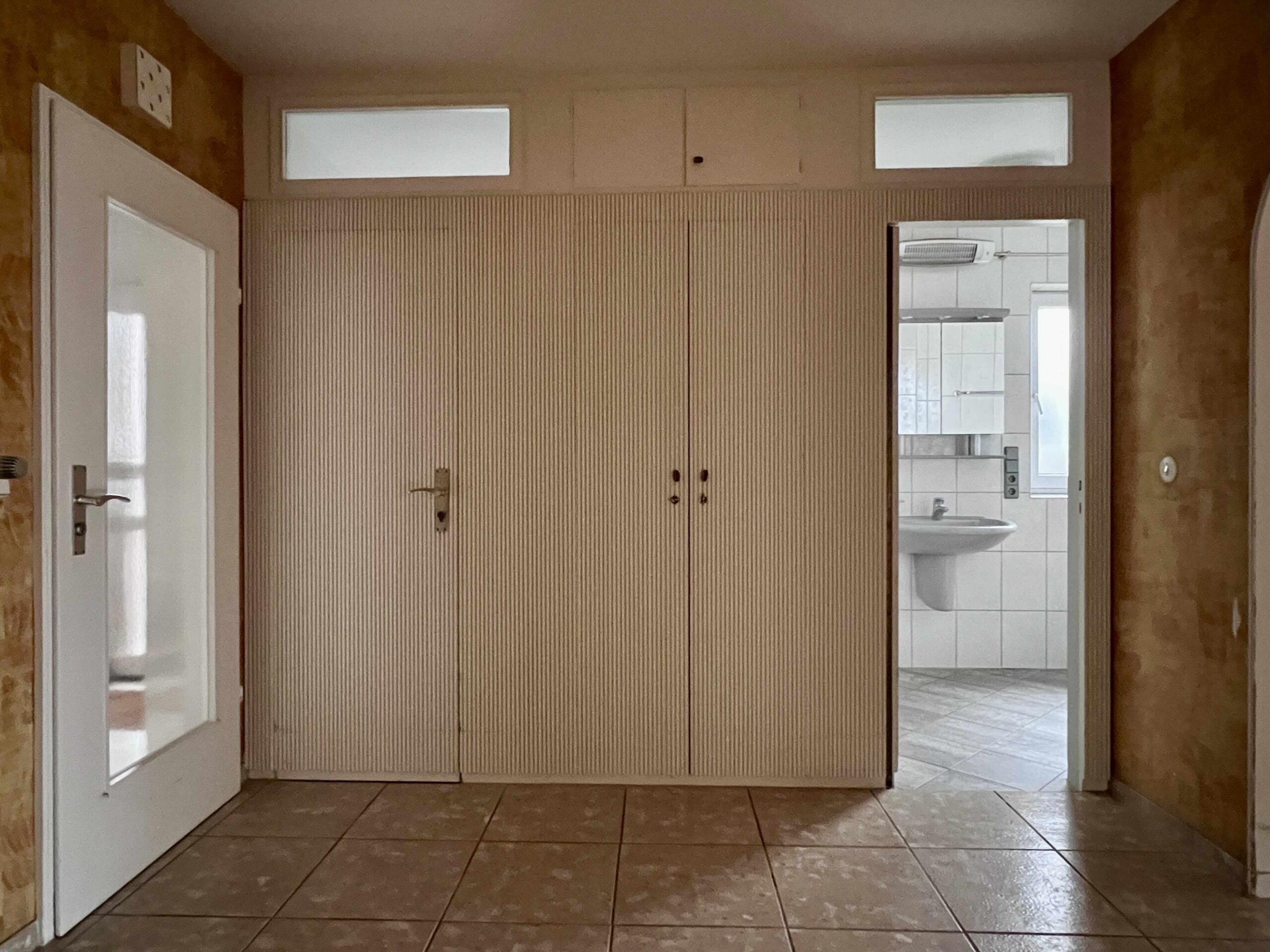 EG Blick zum Wohnungseingang