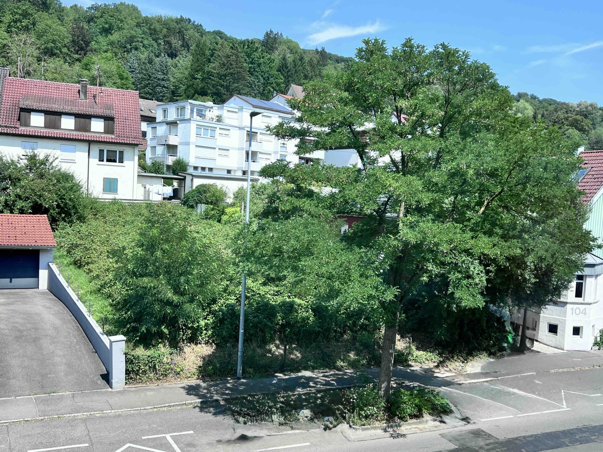 Bauplatz an der Esslinger Straße. Mischgebiet. Nähe Bahnhof.