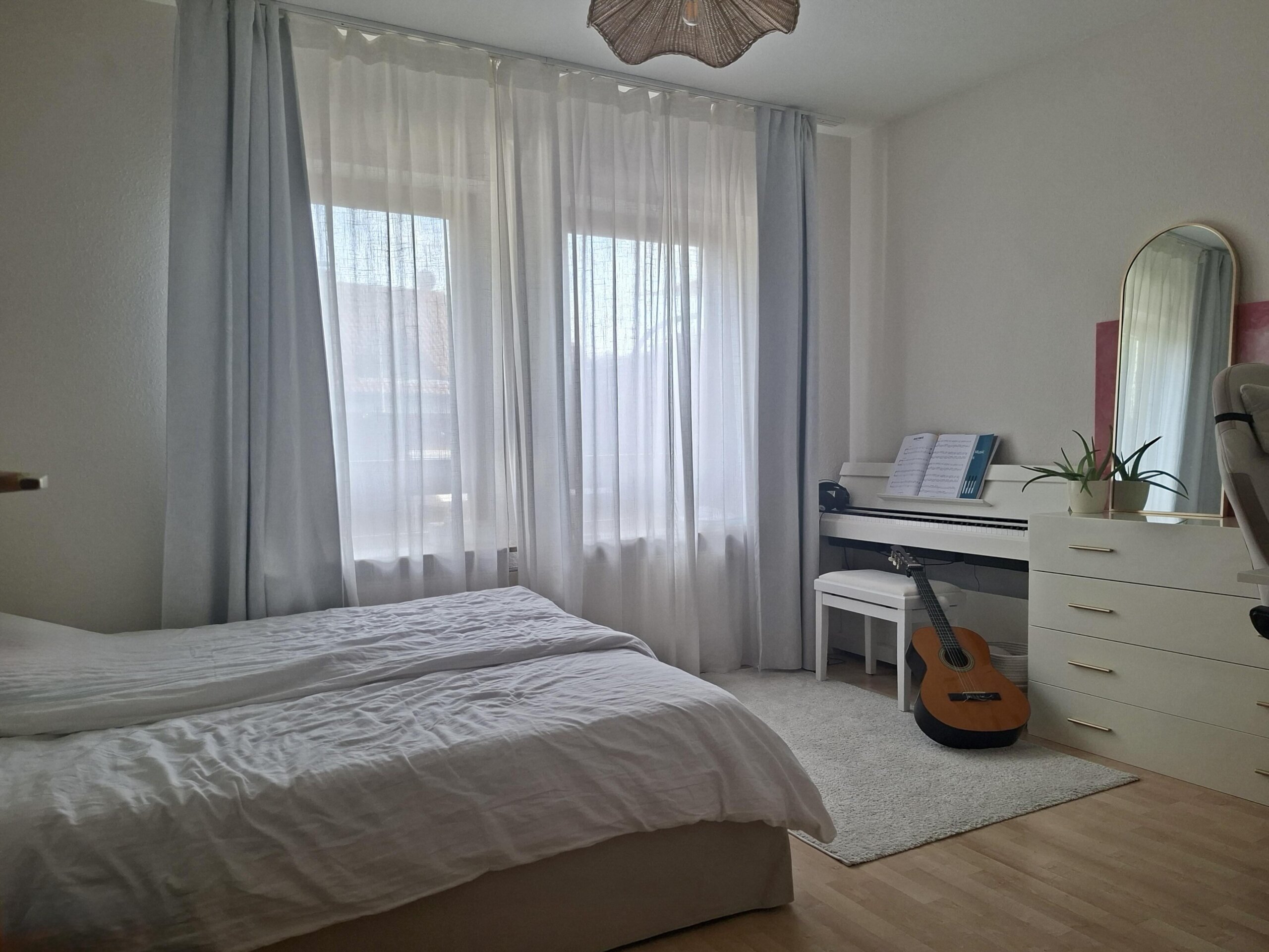 Blick ins Schlafzimmer
