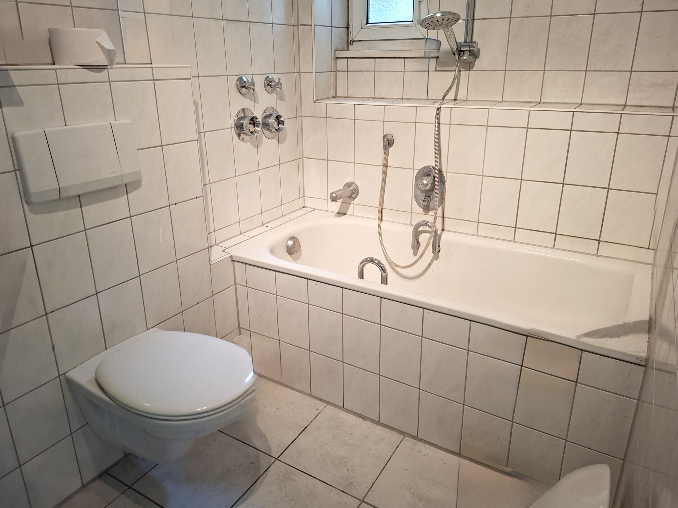 Bad mit Wanne