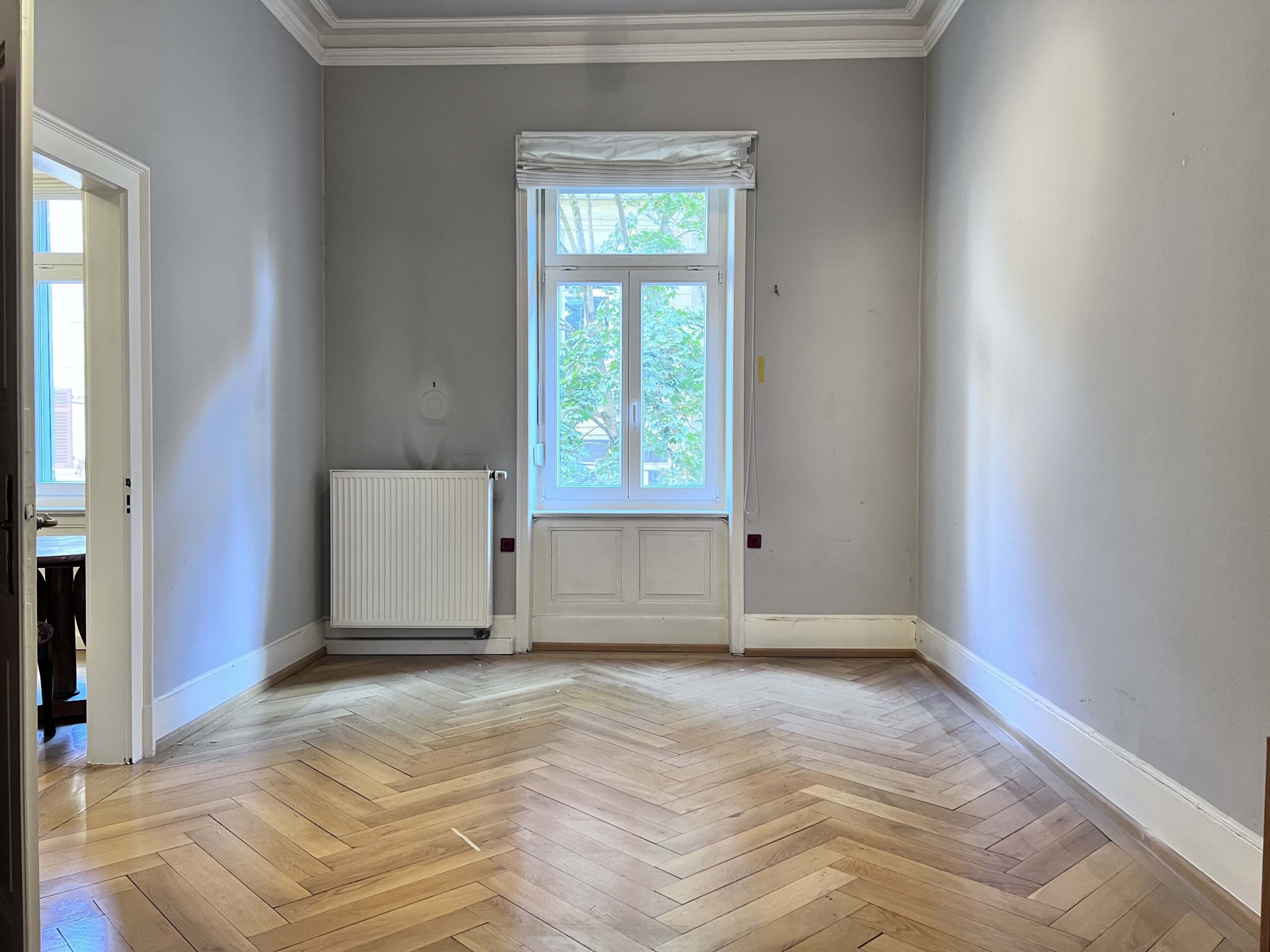 Grauer Salon
